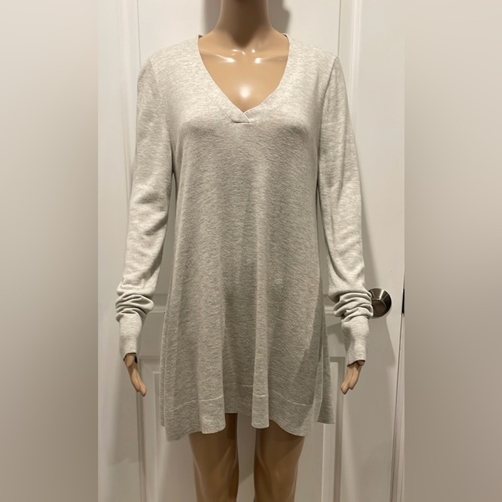 Loft Cozy Light Gray Long Sleeve Tunic size M